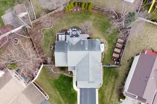 334 S Clearview Circle, Round Lake, IL 60073 - Photo 31