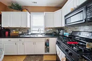 3355 N Hamlin Ave, Chicago, IL 60618 - Photo 13