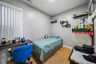 3355 N Hamlin Ave, Chicago, IL 60618 - Photo 11