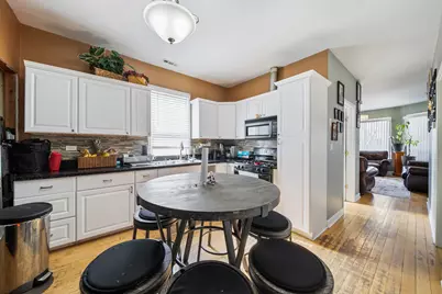 3355 N Hamlin Avenue, Chicago, IL 60618 - Photo 9