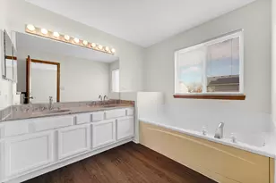1998 Conway Ln, Aurora, IL 60503 - Photo 23