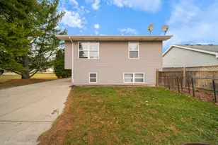 10093 W Ford Ave, Beach Park, IL 60099 - Photo 21