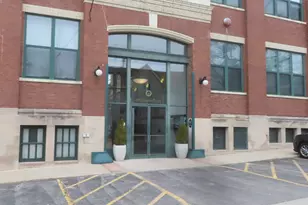 601 Linden Pl, Evanston, IL 60202 - Photo 1