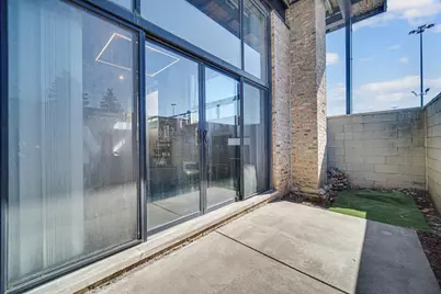 2614 N Clybourn Avenue #102, Chicago, IL 60614 - Photo 17