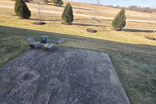 1633 W Chrysler Dr, Belvidere, IL 61008 - Photo 17