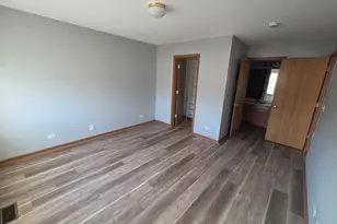 1633 W Chrysler Dr, Belvidere, IL 61008 - Photo 11