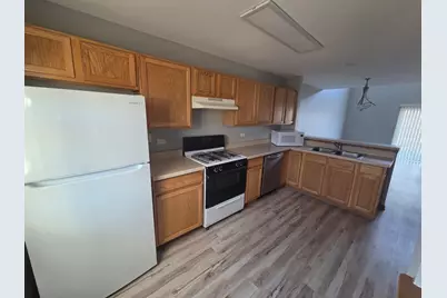 1633 W Chrysler Drive #1633, Belvidere, IL 61008 - Photo 7