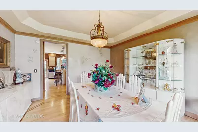 1527 Lexington Circle, Schaumburg, IL 60173 - Photo 13