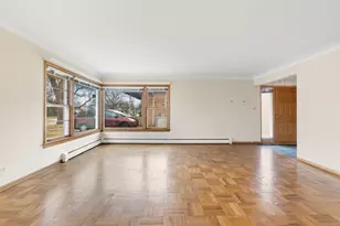 5132 W 105th Pl, Oak Lawn, IL 60453 - Photo 9