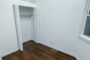 8714 S Commercial Ave, Chicago, IL 60617 - Photo 5