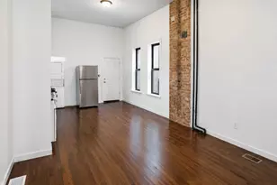 8714 S Commercial Ave, Chicago, IL 60617 - Photo 3