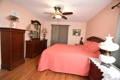 111 W Prairie Avenue, Wheaton, IL 60187 - Photo 7