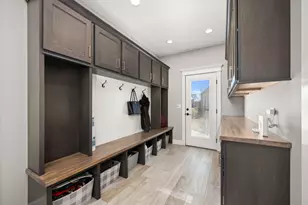 210 Whittemore Dr, Sycamore, IL 60178 - Photo 31