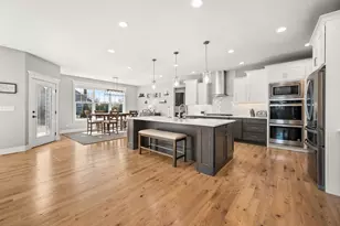 210 Whittemore Dr, Sycamore, IL 60178 - Photo 13