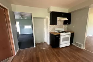 415 W Livingston Rd, Streator, IL 61364 - Photo 5