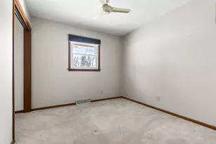 8668 Yosemite Dr, Byron, IL 61010 - Photo 7