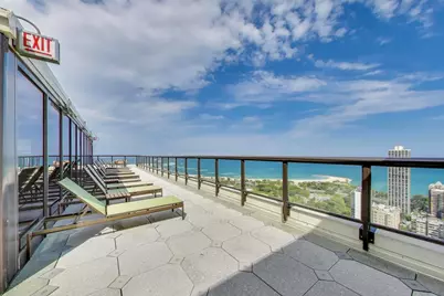 1555 N Sandburg Terrace #406, Chicago, IL 60610 - Photo 19