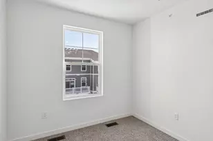 545 Yosemite Wy, Mundelein, IL 60060 - Photo 17