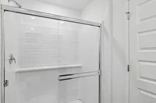 545 Yosemite Wy, Mundelein, IL 60060 - Photo 13