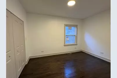 7812 S Paxton Avenue, Chicago, IL 60649 - Photo 9