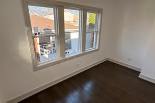 7812 S Paxton Ave, Chicago, IL 60649 - Photo 11