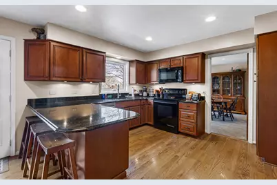 840 Mobile Court, Naperville, IL 60540 - Photo 5