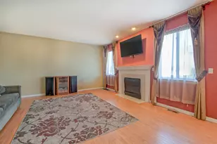 7207 Yorkshire St, Joliet, IL 60431 - Photo 9