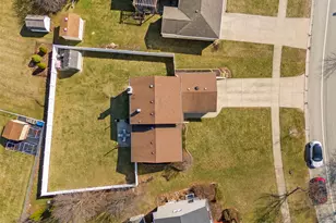 1551 Briarcliffe Blvd, Wheaton, IL 60189 - Photo 27