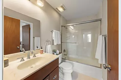 1551 Briarcliffe Boulevard, Wheaton, IL 60189 - Photo 15