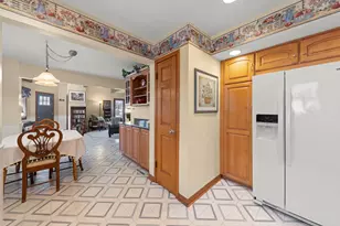 928 S Hillcrest Ave, Elmhurst, IL 60126 - Photo 9