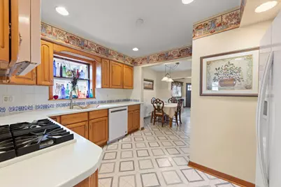 928 S Hillcrest Avenue, Elmhurst, IL 60126 - Photo 7