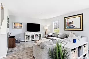 532 Jennifer Cir, Mundelein, IL 60060 - Photo 3