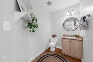 536 W Evergreen St, Wheaton, IL 60187 - Photo 7