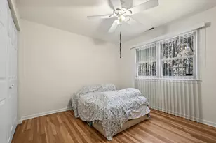 1538 W Chase Ave, Chicago, IL 60626 - Photo 15