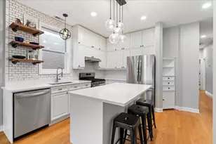 2742 N Wolcott Ave, Chicago, IL 60614 - Photo 3