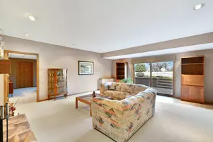 21 N Highview Cir, Hawthorn Woods, IL 60047 - Photo 25