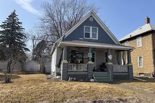 815 20th St, East Moline, IL 61244 - Photo 3