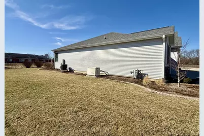 298 Sunset Boulevard, Oglesby, IL 61348 - Photo 5