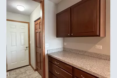 298 Sunset Boulevard, Oglesby, IL 61348 - Photo 15