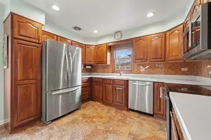 16417 Claire Ln, South Holland, IL 60473 - Photo 11