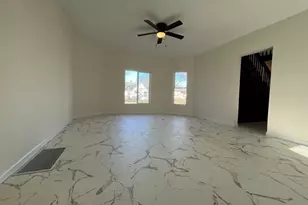 601 E Hickory St, Chatsworth, IL 60921 - Photo 5