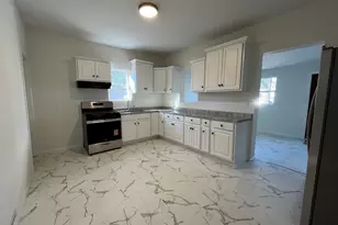 601 E Hickory St, Chatsworth, IL 60921 - Photo 3