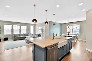 2 Potter Ct, Hawthorn Woods, IL 60047 - Photo 9