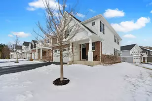 2 Potter Ct, Hawthorn Woods, IL 60047 - Photo 1