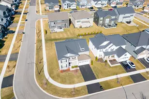 2552 Weatherbee Ln, Naperville, IL 60563 - Photo 39