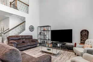 2552 Weatherbee Ln, Naperville, IL 60563 - Photo 5