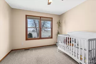 457 Davis Dr, Sycamore, IL 60178 - Photo 17