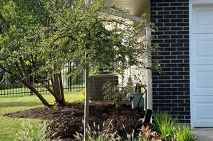 23W302 Cambridge Ct, Glen Ellyn, IL 60137 - Photo 5