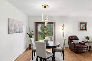 23W302 Cambridge Ct, Glen Ellyn, IL 60137 - Photo 13