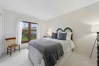 23W302 Cambridge Court, Glen Ellyn, IL 60137 - Photo 23